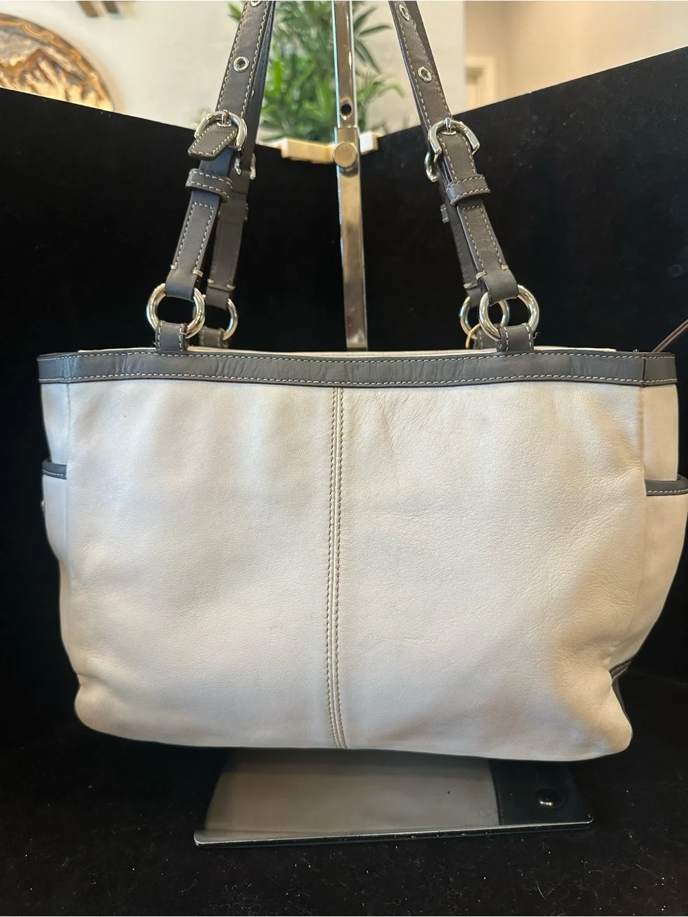 Coach #347  🎉July 25 Live Show GIVEAWAY 🎉east/west soho Gallery Pebble Leather